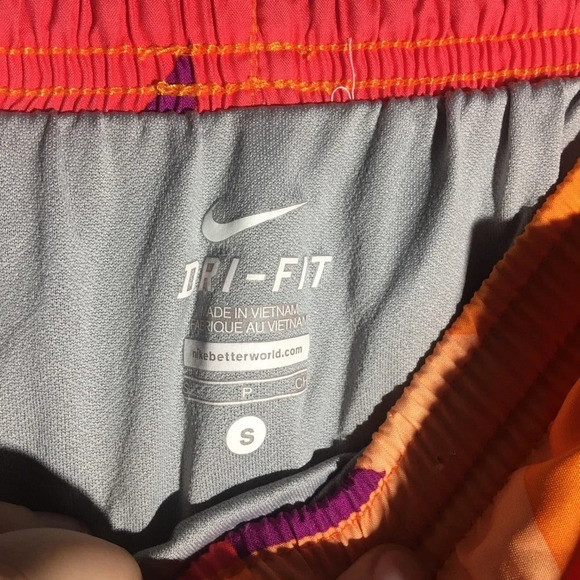 Womens Nike Shorts Athletic Athleisure Workout Gym Colorful Running Casual - Picture 4 of 5